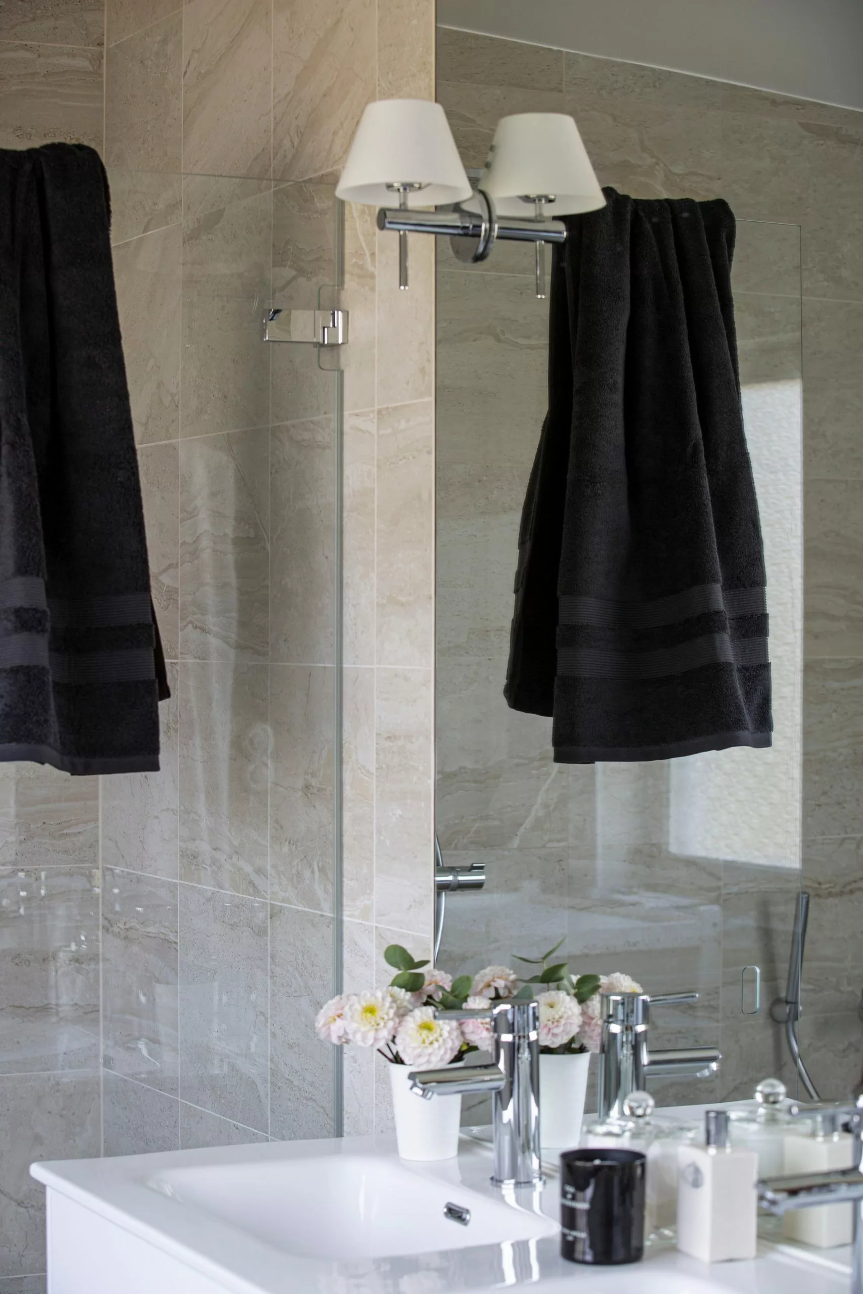 Mille Notti Fontana EKO Gästehandtuch Anthrazit, 30x50 Cm 3 Mille Notti Fontana EKO Gästehandtuch Anthrazit, 30x50 Cm – Bild 3