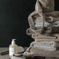 Axlings Waffle Badetuch 100x150 Cm, Natur / Schwarz -Kindertextilien Verkäufe axlings waffle towel 5 1 scaled