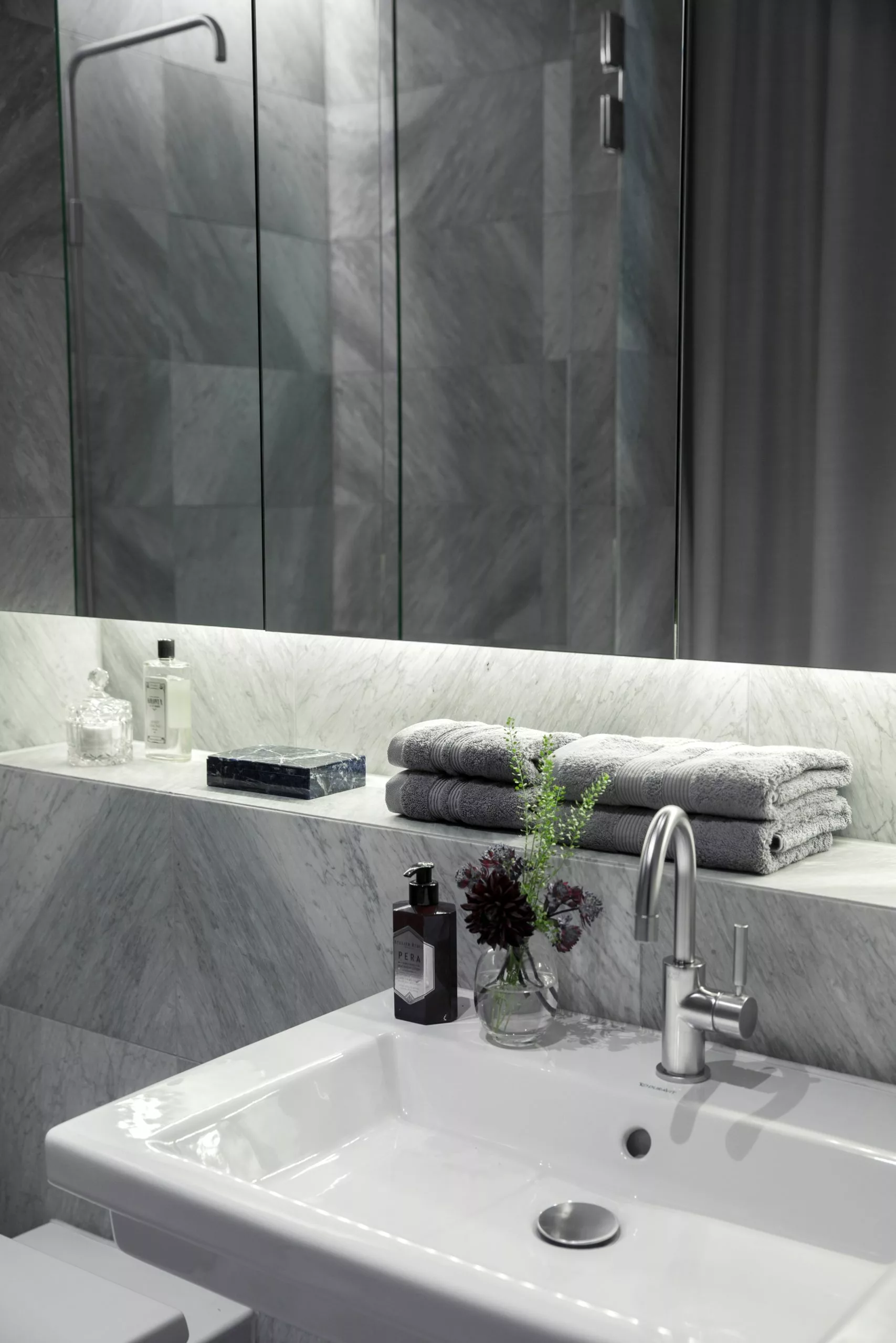 Mille Notti Fontana EKO Badetuch Grau, 70x140 Cm 2 Mille Notti Fontana EKO Badetuch Grau, 70x140 Cm – Bild 2