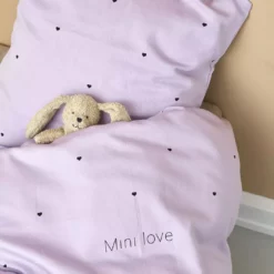 Design Letters Mini Favorite Baby Bettbezug-Set, Lila -Kindertextilien Verkäufe design letters mini favourite baby bedlinen 4