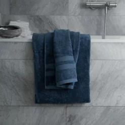 Mille Notti Fontana EKO Badetuch Dunkelblau, 70x140 Cm -Kindertextilien Verkäufe df37e301 2a05 4029 b52a d5a59ba7e661 1 scaled