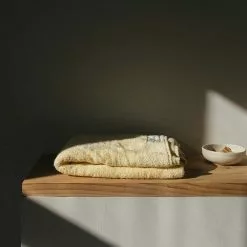 Frama Heavy Towel Badetuch 70x140 Cm, Pale Yellow -Kindertextilien Verkäufe frama heavy towel i body i pale yellow 4