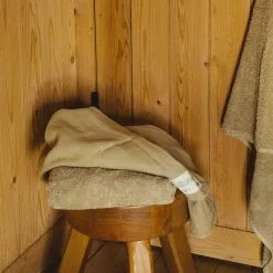 Frama Light Towel Badetuch 70x140 Cm, Sage Green 10 Frama Light Towel Badetuch 70x140 Cm, Sage Green -Kindertextilien Verkäufe frama light towel i body i sage green 4