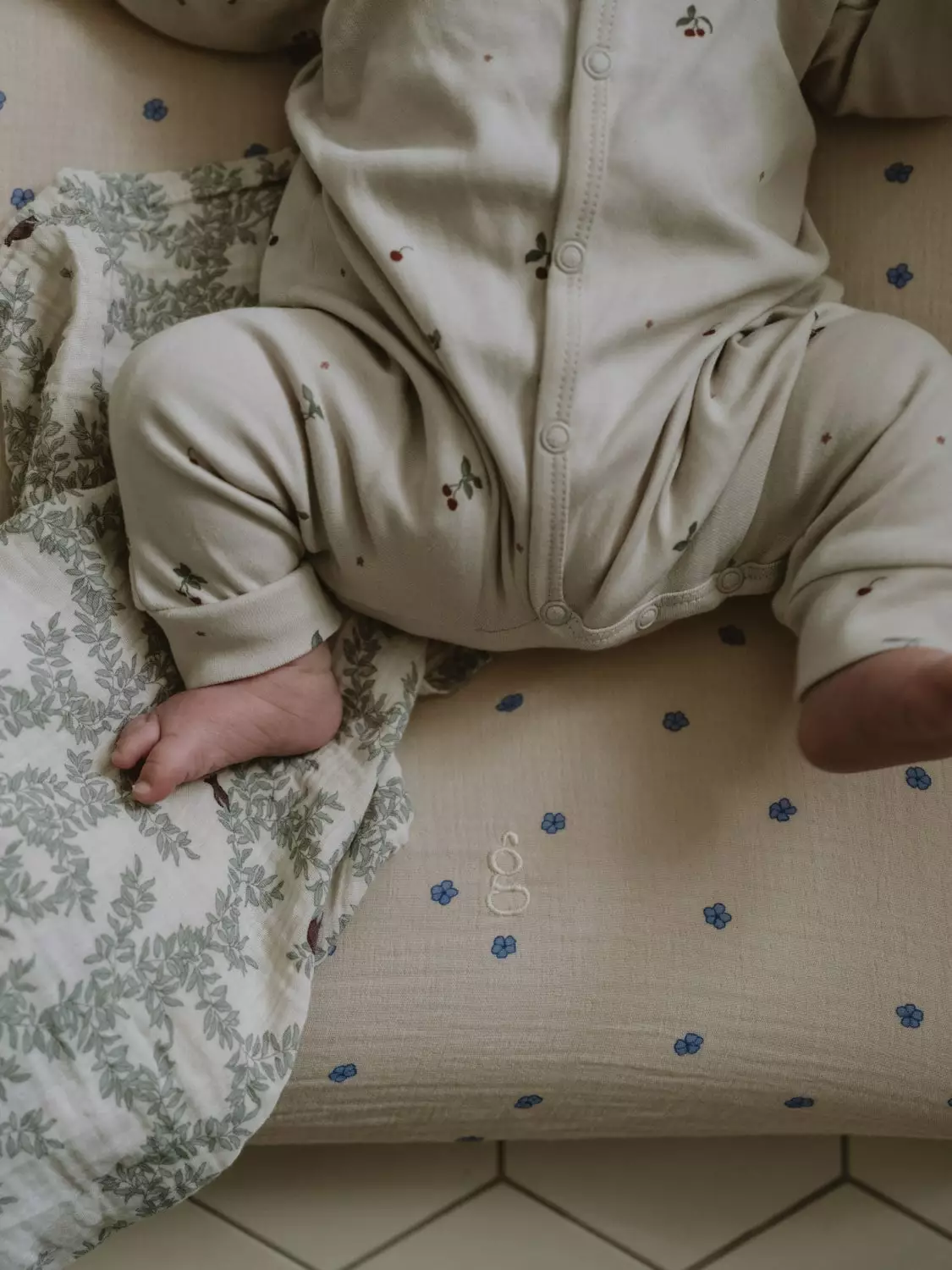 Garbo & Friends Bleu Wickelauflagenbezug Musselin, 50x70 Cm 4 Garbo & Friends Bleu Wickelauflagenbezug Musselin, 50x70 Cm – Bild 4