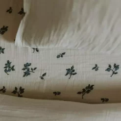 Garbo & Friends Blueberry Muslin Spannbetttuch, 90x200 Cm -Kindertextilien Verkäufe garbo friends blueberry muslin fitted sheet 3 1