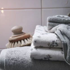 Garbo & Friends Clover Badetuch, 70x140 Cm -Kindertextilien Verkäufe garbo friends clover handtuch 2