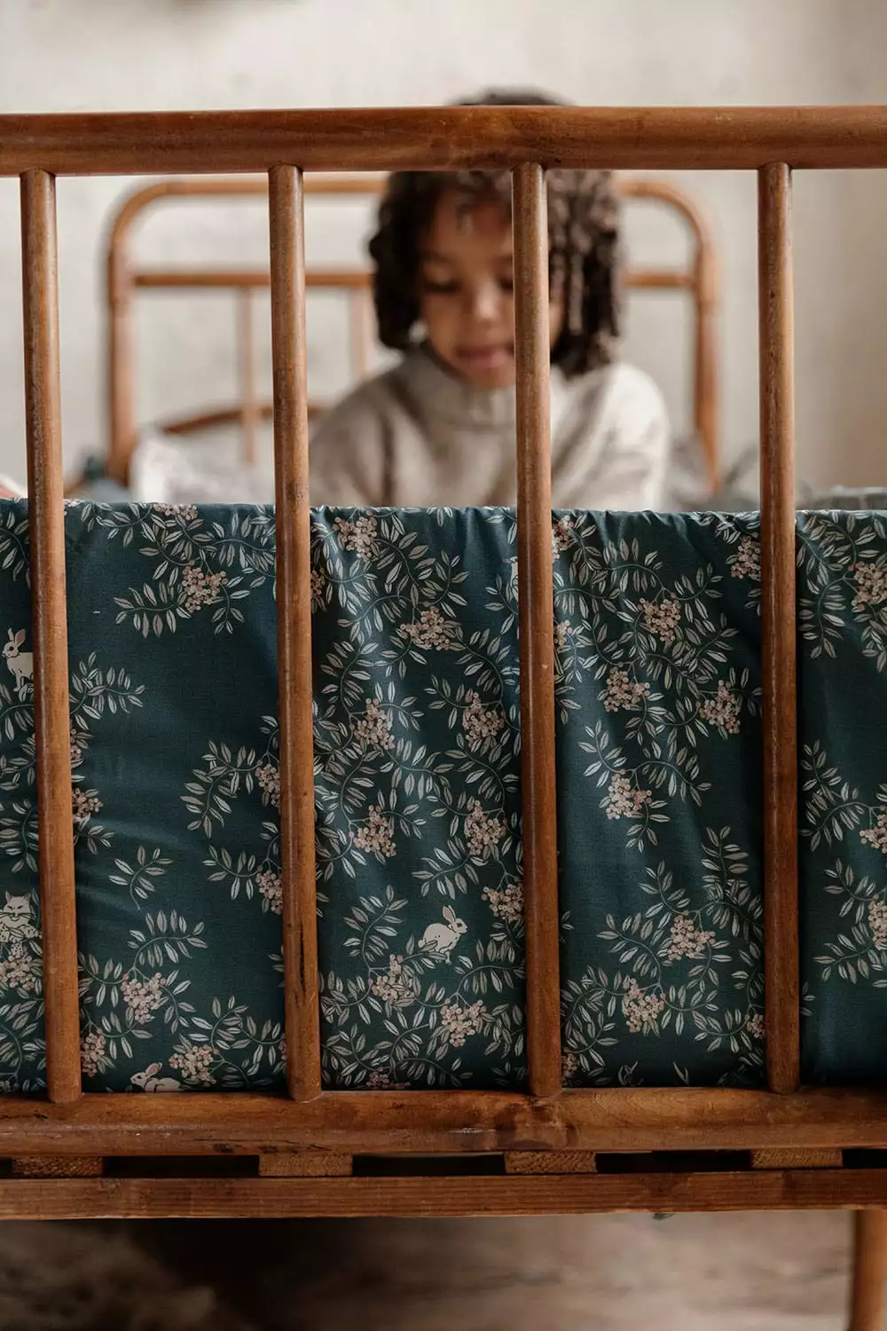 Garbo & Friends Fauna Forest Polster Für Babybett-Gitterstäbe, 30x360 Cm 3 Garbo & Friends Fauna Forest Polster Für Babybett-Gitterstäbe, 30x360 Cm – Bild 3