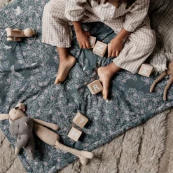 Garbo & Friends Fauna Forest Gefüllte Decke, 90x120 Cm 8 Garbo & Friends Fauna Forest Gefüllte Decke, 90x120 Cm -Kindertextilien Verkäufe garbo friends fauna forest filled blanket 2