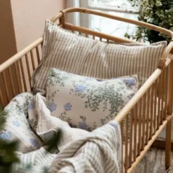 Garbo & Friends Stripe Anjou Bettwäsche Musselin, 100x130 + 35x55 Cm -Kindertextilien Verkäufe garbo friends stripe anjou 21