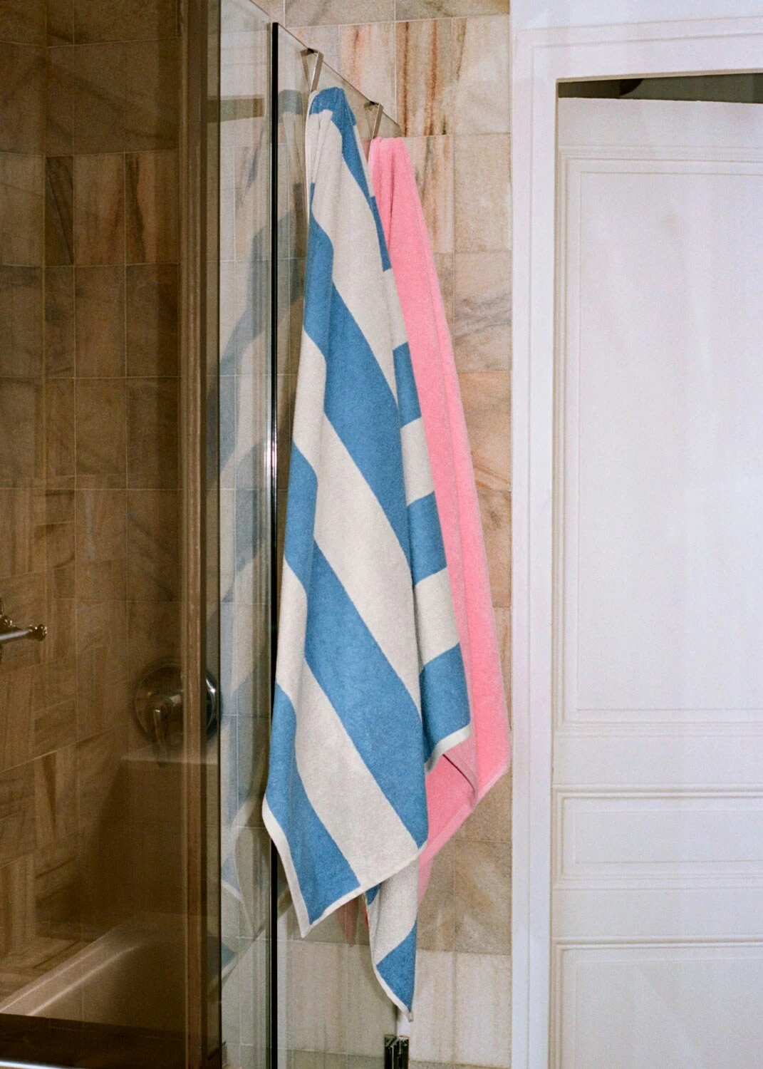 Hay Mono Badetuch 140x70 Cm, Rosa 3 Hay Mono Badetuch 140x70 Cm, Rosa – Bild 3