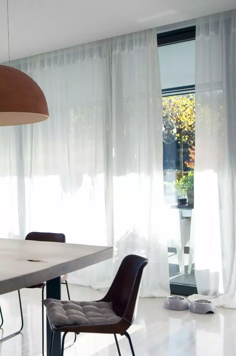 Himla Dalsland Vorhang Mit Faltenband 145x290 Cm, Weiß 2 Himla Dalsland Vorhang Mit Faltenband 145x290 Cm, Weiß – Bild 2