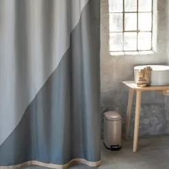 Mette Ditmer Duet Duschvorhang Hellgrau, 150x200 Cm 5 Mette Ditmer Duet Duschvorhang Hellgrau, 150x200 Cm -Kindertextilien Verkäufe mette ditmer duet shower curtain w150xl200 cm light grey 2