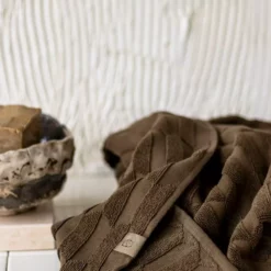 Mette Ditmer Geo Handtuch Chocolate, 50x90 Cm -Kindertextilien Verkäufe mette ditmer geo guest towel w40xl55 cm chocolate 9