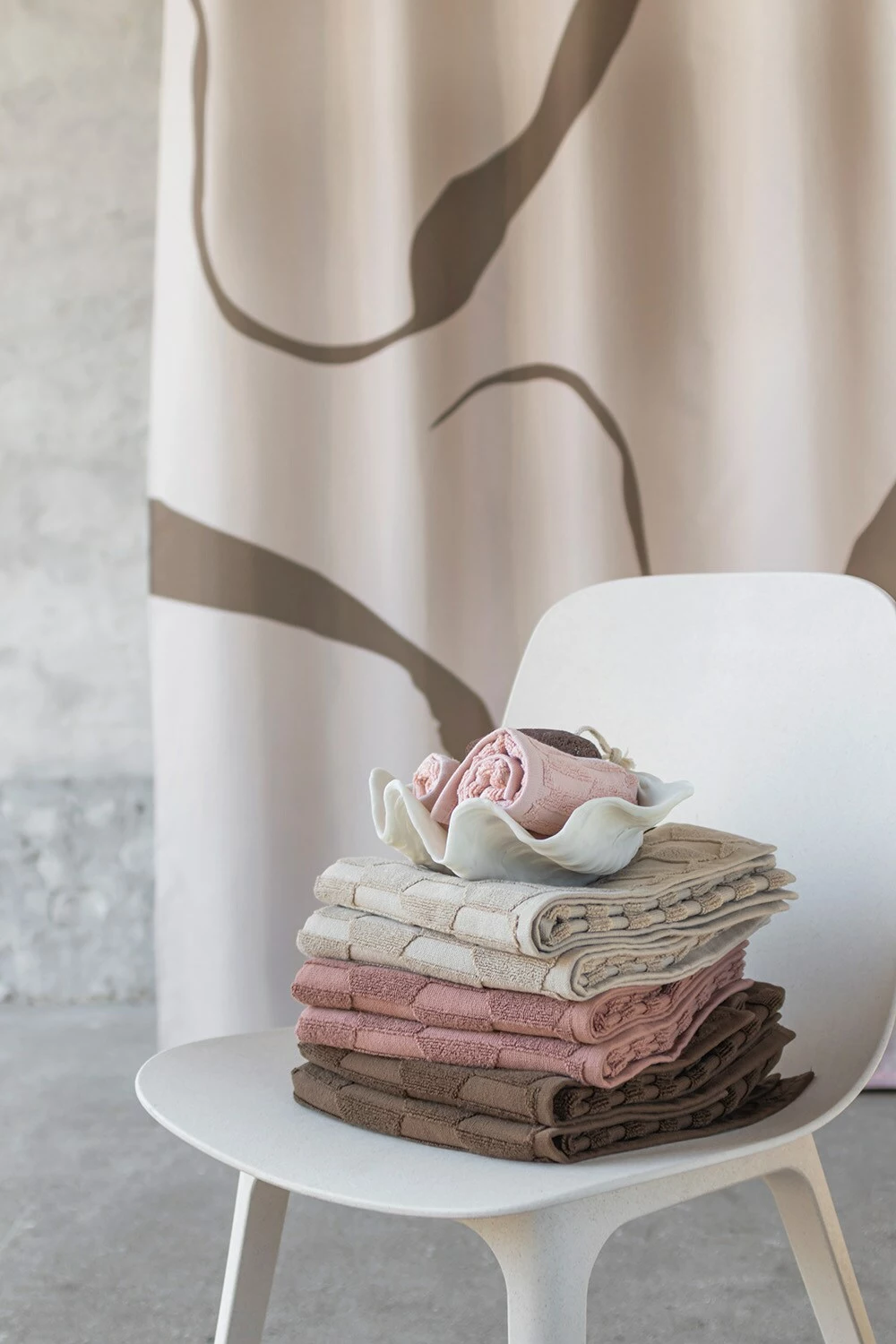 Mette Ditmer Process Duschvorhang Braun, 150x200 Cm 4 Mette Ditmer Process Duschvorhang Braun, 150x200 Cm – Bild 4