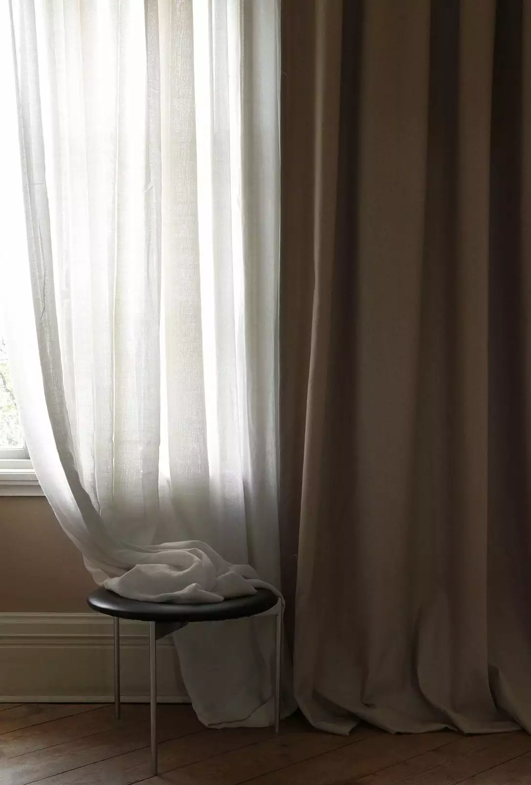 Mimou Spirit Vorhang Wollmischung Wollweiß , 290x290 Cm 3 Mimou Spirit Vorhang Wollmischung Wollweiß , 290x290 Cm – Bild 3