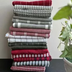 Recycled By Wille Olle Küchenhandtücher 2-er Set 50x70 Cm, Olivgrün/Braun -Kindertextilien Verkäufe recycled by wille kokshandduk 2 pack olle 50x70 olive vit brun 2