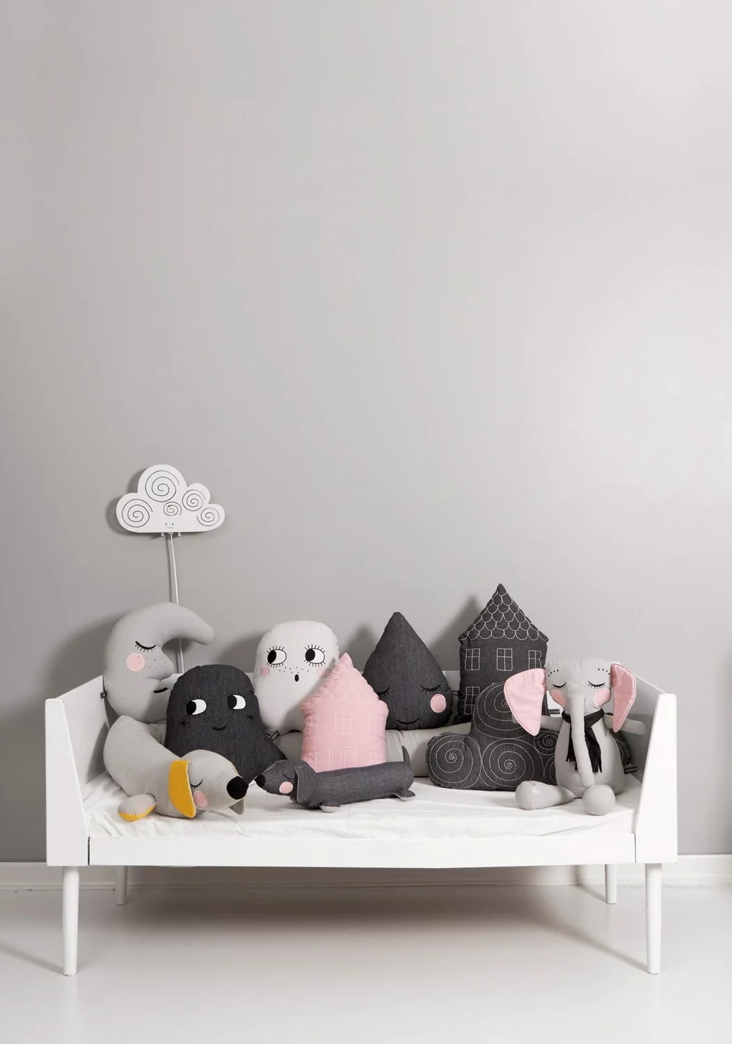 Roommate Lazy Long Dog Kissen, Grau 2 Roommate Lazy Long Dog Kissen, Grau – Bild 2